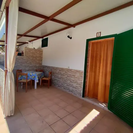 Elvira Apartment *