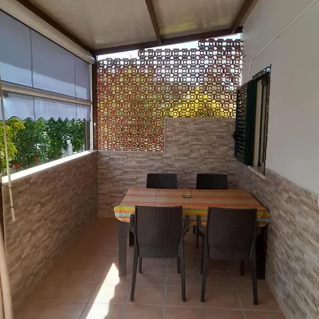 Apartment Elvira *